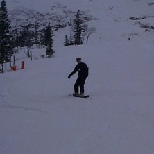 Mina f&ouml;rsta glid p&aring; br&auml;dan. Foto: Farsan. &Aring;kare: Adam Carlson.