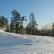 Jag hoppar i Big-Jumpen och g&ouml;r en s&aring; fet daffy . Foto: Mikael &Ouml;hlund. &Aring;kare: Linus Nystr&ouml;m.