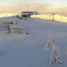Nysn&oslash; og sol
Pent v&aelig;r og gode temperaturer ute i.