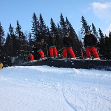 lekte lite i ps. Foto: lucas jaktlund. &Aring;kare: sebateyan sandberg.