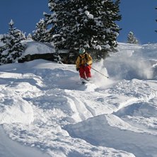 Sjukt kul dag och vi har f&aring;tt &auml;nnu mer sn&ouml; i Ze. Foto: Axel Reimbladh. &Aring;kare: Robin Ljungqwist.