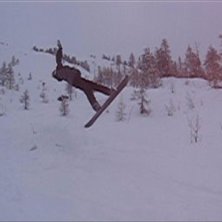 f&ouml;rs&ouml;k: backflip
resultat: en hyfsad p&aring;b&ouml;rjan. Foto: Linus Bogesj&ouml;. &Aring;kare: Jag wtf.