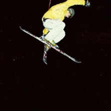 En natlig expos&eacute; i &amp;quot;stora hoppet&amp;quo. Foto: Oskar Edengr&eacute;en. &Aring;kare: Jacob Wester.