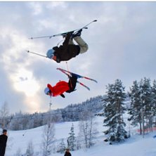 jag och simon flippaR. Foto: Alexander Edvarsson. &Aring;kare: Benjamin Hjertstrand Simon Andersson.