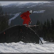 Vi drog ett g&auml;ng till &Aring;re nu i v&aring;ras, Max st&aring;r. Foto: Max Andersson. &Aring;kare: Jens Halmkrona.