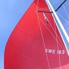 S/S Isabel
12h med gennaker i solsken.... Foto: Johan Argus.