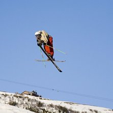 Cool &aring;kare som verkligen ger allt f&ouml;r showen. Foto: J&ouml;rgen Nilsson. &Aring;kare: Ahmet Dadali.