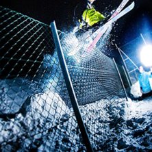 Fri lek i byn!. Foto: Marcus R&ouml;nne. &Aring;kare: William Kristiansson.