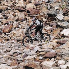 H&ouml;g fart &auml;r hemligheten f&ouml;r att ta sig f&ouml;rbi d. Foto: P&auml;r Andersson. &Aring;kare: Edvin Borgudd.