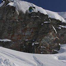 &Aring;kare: Mikael Kajbring.
