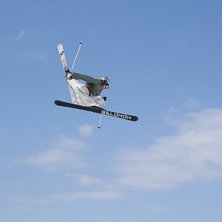 en till ugly,, F&ouml;rl&aring;t om jag bara g&ouml;r mute och . Foto: Martin noren. &Aring;kare: Teilus.