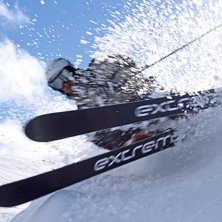 Tog f&ouml;r mycket fart och landade n&auml;stan p&aring; Ante.. Foto: Andreas Engstr&ouml;m. &Aring;kare: Johan Bramberg.