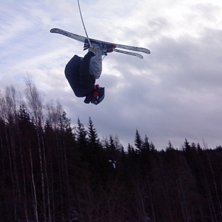 front flip. Foto: tobbe h&auml;ggblom. &Aring;kare: alexander sundstr&ouml;m.