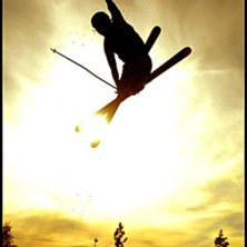 Vattenhopp i R&auml;ttvik! fr&aring;n sommaren 2006.. Foto: Emil Gustafson. &Aring;kare: Emil Wiklund.