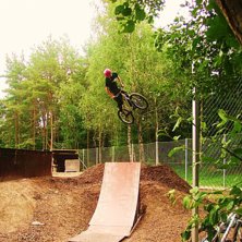 Drar p&aring; med en 360.. Foto: Lorenzo andersson. &Aring;kare: Bj&ouml;rn kling.