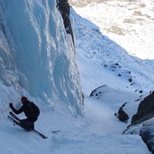 Offpist mellan Trockner Steig och Furi. Foto: H&aring;kan Cervin. &Aring;kare: Rickard Hansen.