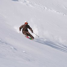 glider fram i sm&ouml;ret... Foto: johannes . &Aring;kare: carl Nordin.