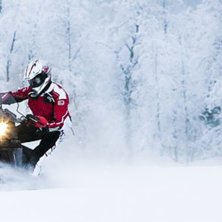 Var ute och k&ouml;rde skoter med Lars i T&auml;rnaby, s&aring;. Foto: Niclas Magnusson. &Aring;kare: Lars Forsell.