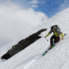 Fin sommardag p&aring; Ekstremsportveko. Campade p&aring; fj. Foto: Erik Lidas Lidstr&ouml;m. &Aring;kare: Asbj&ouml;rn Hell&aring;s.
