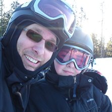 Jag och Ludvig p&aring; toppen av Sn&ouml;berget/Romme Syd. Foto: Niclas &Aring;slund. &Aring;kare: Niclas Ludvig &Aring;slund.