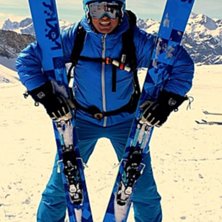 Blue V-Style. Foto: Linus Alm. &Aring;kare: Mia Ravnborg.