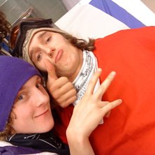 klantig avslutning p&aring; dagen:( :P. Foto: fett-gay. &Aring;kare: alex F-G och birge.