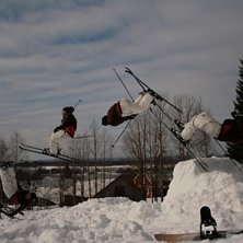 jag och tobbe gick upp och byggde ett fett najs ho. Foto: tobbe S. &Aring;kare: Oscar U.