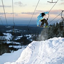 Action i liftsp&aring;ret. Foto: Magnus Karlsson. &Aring;kare: Petter Cavallin.