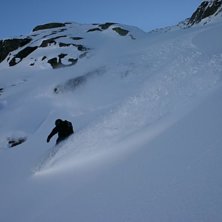 Sk&ouml;n surf av den gamla telemarkslegenden som nume. Foto: Anders Uhlin. &Aring;kare: Lars Wallentin.