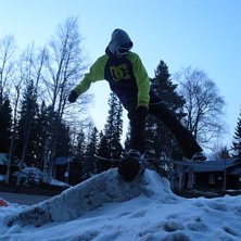 backyard shredding utanf&ouml;r stugan i lindvallen. Foto: Mikaela persson. &Aring;kare: Joel Olovsson.