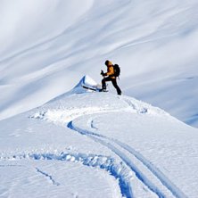 Heliskiing Uzbekistan. Foto: Tomasz Kaminski. &Aring;kare: Laurent Cottaz.