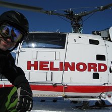 p&aring; v&auml;g upp. Foto: Maria. &Aring;kare: jag.