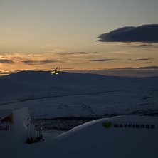 ...Hadde en solnedg&aring;ngs shoot nere i Stendalen un. Foto: Benjamin Johansson. &Aring;kare: Simon Dumont.