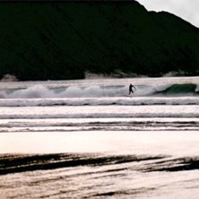 Jag har surfat en l&aring;ng h&ouml;ger som closar ut.. Foto: Mari S&ouml;derholm. &Aring;kare: Johan Bramberg.