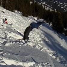 Lek i sn&ouml;n. Foto: Frida Nordin. &Aring;kare: Jag.