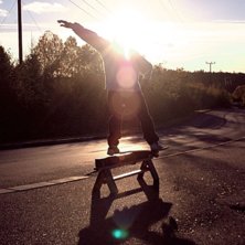 sk&ouml;n skate! bs-boardslide p&aring; en rail vi byggde! . Foto: Christoffer Bierich. &Aring;kare: Johan Liljeros.