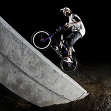 bild fr&aring;n cykeltripp till sandviken . Foto: Magnus Karlsson. &Aring;kare: Emil Jonsson.