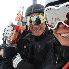 Karin fyller &aring;r!. Foto: Karin Johansson. &Aring;kare: Tannie, Carl, Ann, Karin.