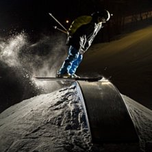 Press. Foto: Sebastian Streith. &Aring;kare: Philip.