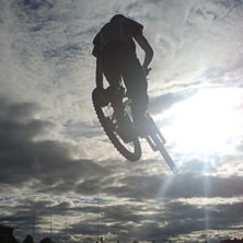 Foto: vicktor l&ouml;fgren. &Aring;kare: jag.