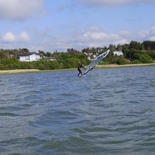 En till bild fr&aring;n l&auml;ttvinds freestyle i Getsk&auml;r. Foto: Lars Larsson. &Aring;kare: Eric Larsson.