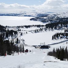 N&aring; kommer mere sn&oslash;
Faste fine forhold og &uml;&aring; sn.