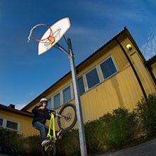 Ghetto bild;). Foto: Simon Pont&eacute;r. &Aring;kare: Jag.