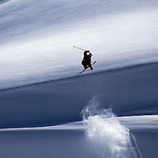 CR g&ouml;r en 180 &ouml;ver ett naturligt gap i 
paradis. Foto: Mattias Fredriksson. &Aring;kare: CR Johnson.