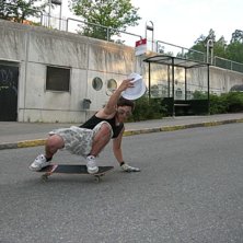 Hatten av f&ouml;r denna slide. Foto: Sebastian Zielinski. &Aring;kare: Arvid Holmgren.