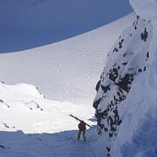 Matti Saapunki rappelerar som sig b&ouml;r med hj&auml;lm. Foto: tryggve tir&eacute;n.