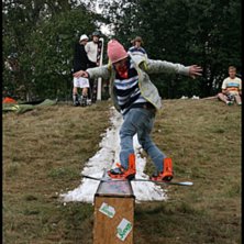 FS board p&aring; calles box... supersketchy session, m. Foto: Kristoffer Johansson. &Aring;kare: Alex Schlyter.