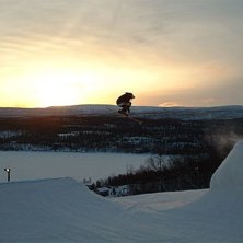 T&auml;rnaby freeride camp 3 . v49
park.skidhemmet.nu. Foto: Tobias Skoog. &Aring;kare: Alex Tuven.