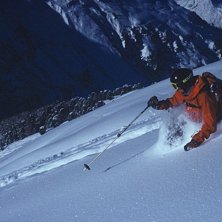 Inte s&aring; brant, men riktigt djupt puder i Pischa.. Foto: Lars Hansson. &Aring;kare: Lukas Welander.