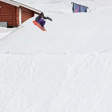 SHUT UP AND JUMP!
burton amtour
psykrolig t&auml;vli. Foto: tjarru, den d&auml;r typ tysken or something?. &Aring;kare: johanna holmstedt.